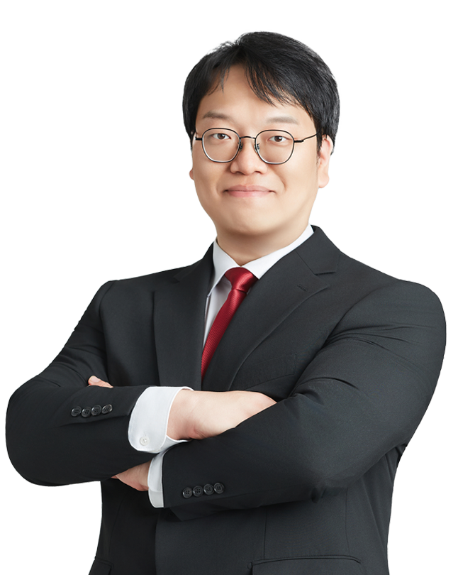 여재현 변호사 670x810.png